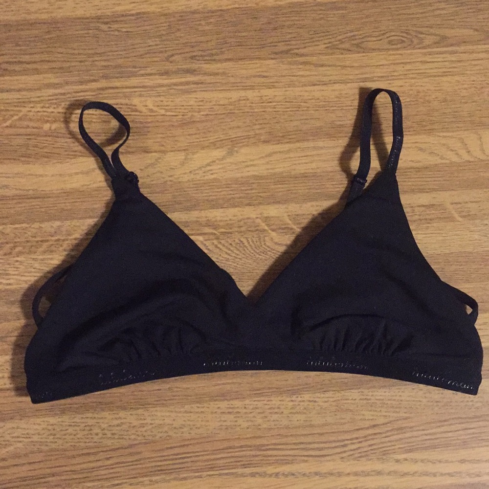 Women’s Lululemon bra